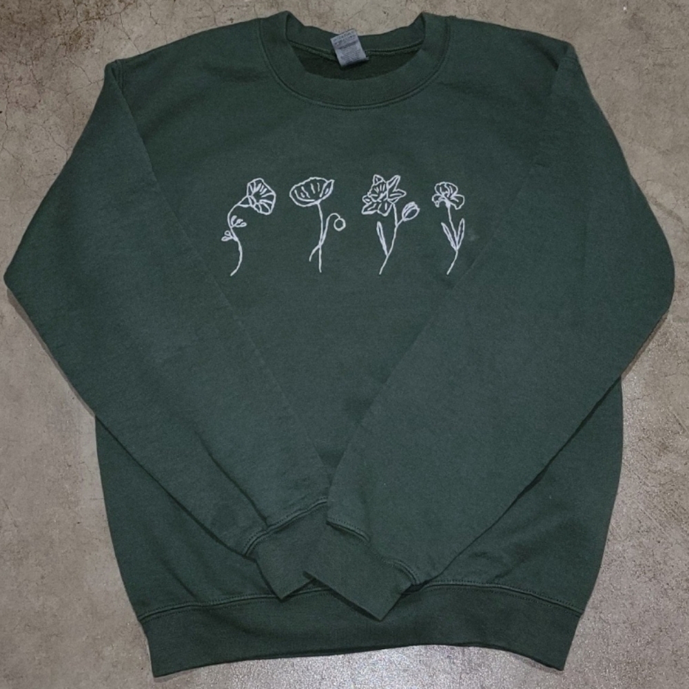 Embroidery sweatshirt
